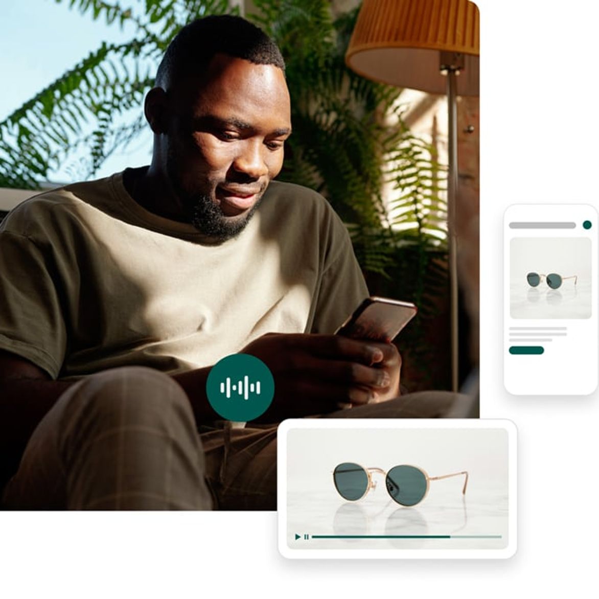 Un homme assis dans une pièce baignée de soleil sourit en regardant son téléphone. Des éléments numériques sont superposés à l'image, notamment des visuels de produits et des icônes médias.